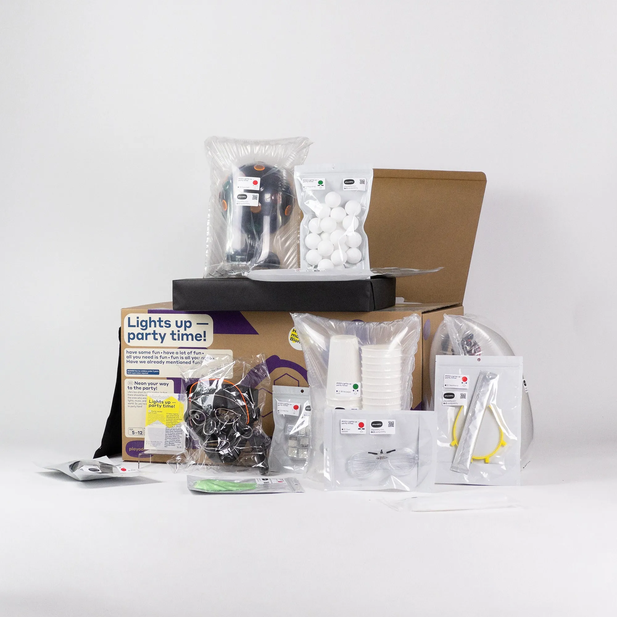 Activity Kit #002 — Lights up – party time!