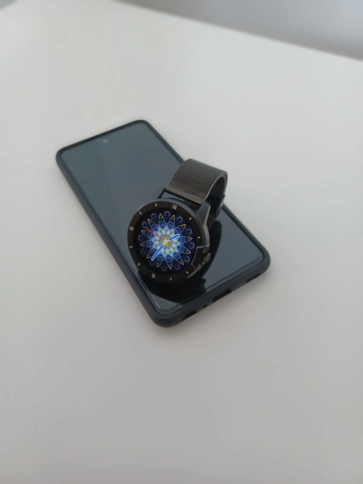 iS-X12 Smartwatch