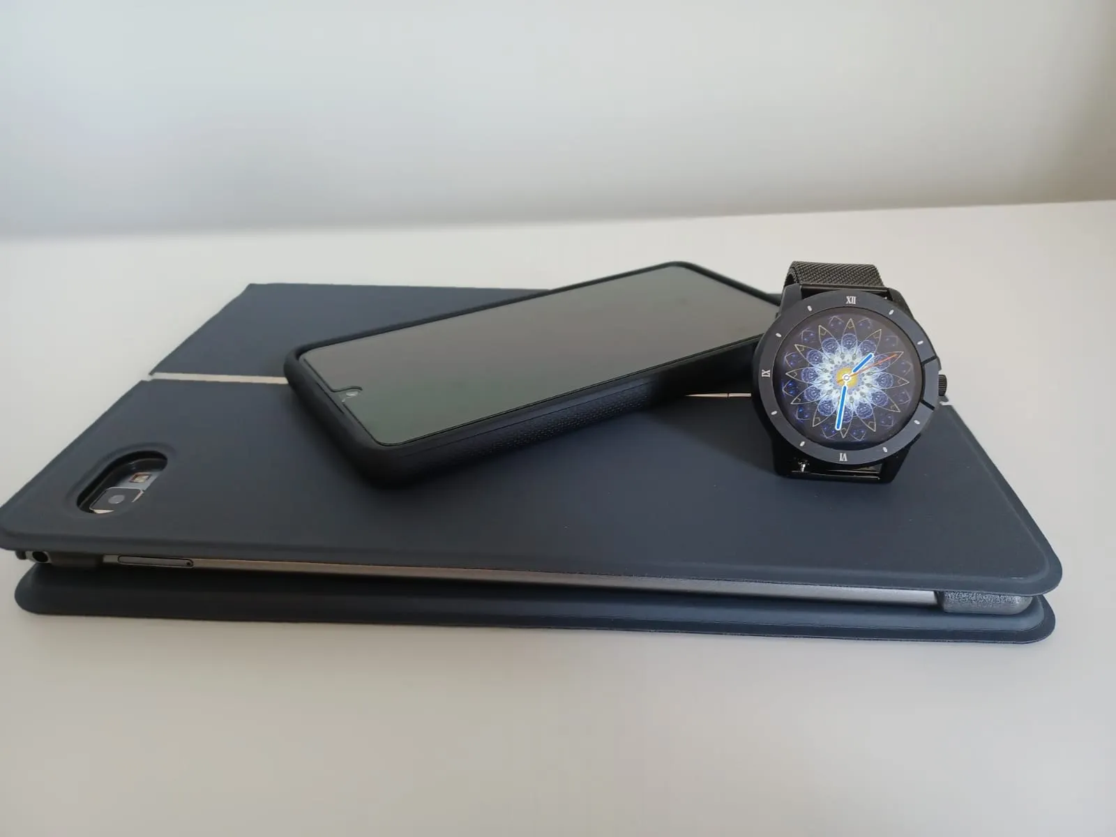 iS-X12 Smartwatch